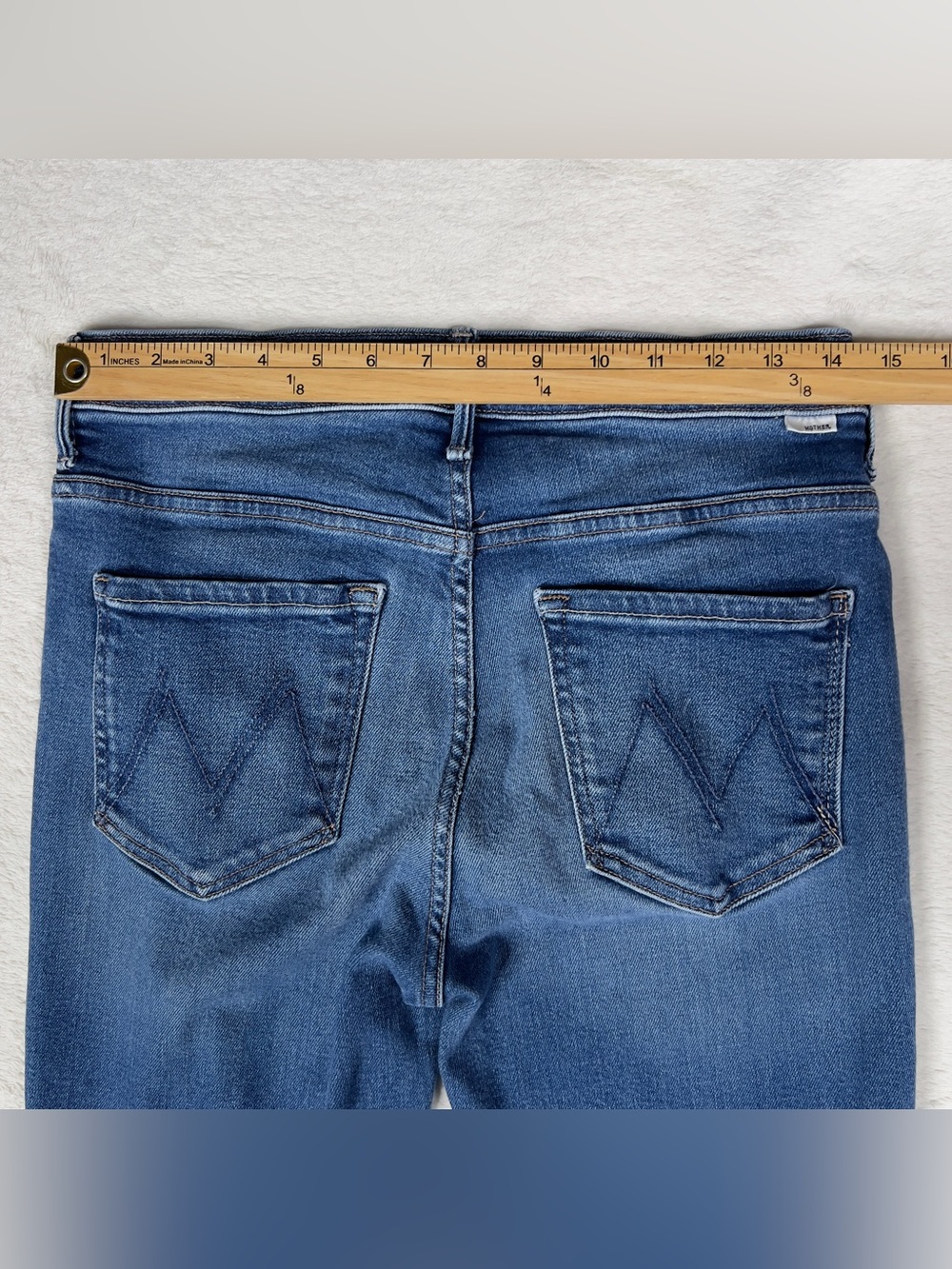 Mother The Weekender Fray Mid-Rise Flare Jeans Women's Size 29 Easy Does It - Picture 10 of 14